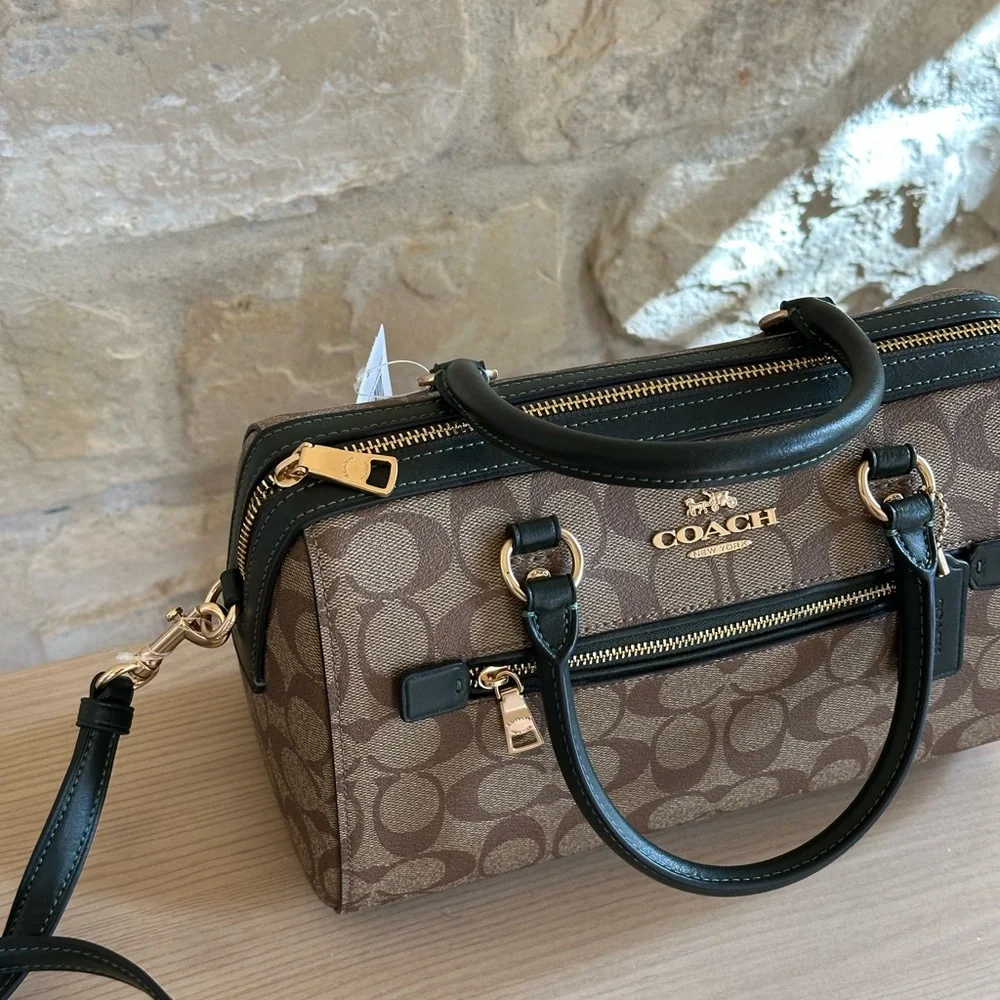 Coach - Picture 5 of 13